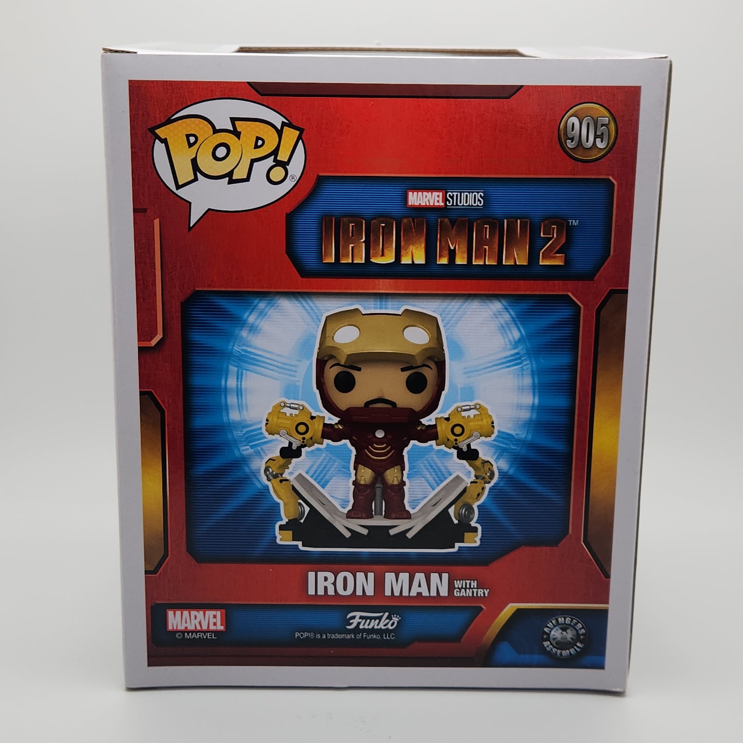 Funko Pop! Deluxe- Marvel: Iron Man 2- Iron Man with Gantry