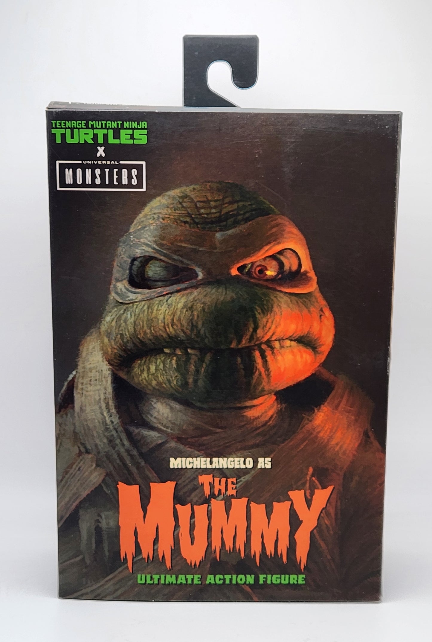 Teenage Mutant Ninja Turtles x Universal Monsters- Ultimate Michelangelo as the Mummy (NECA)