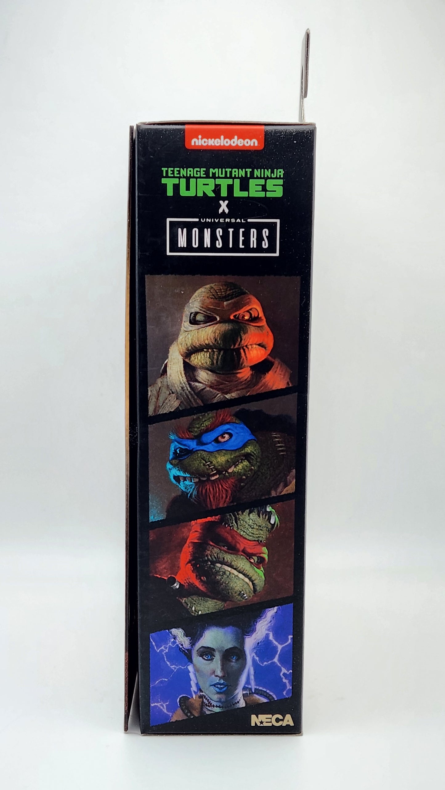 Teenage Mutant Ninja Turtles x Universal Monsters- Ultimate Michelangelo as the Mummy (NECA)