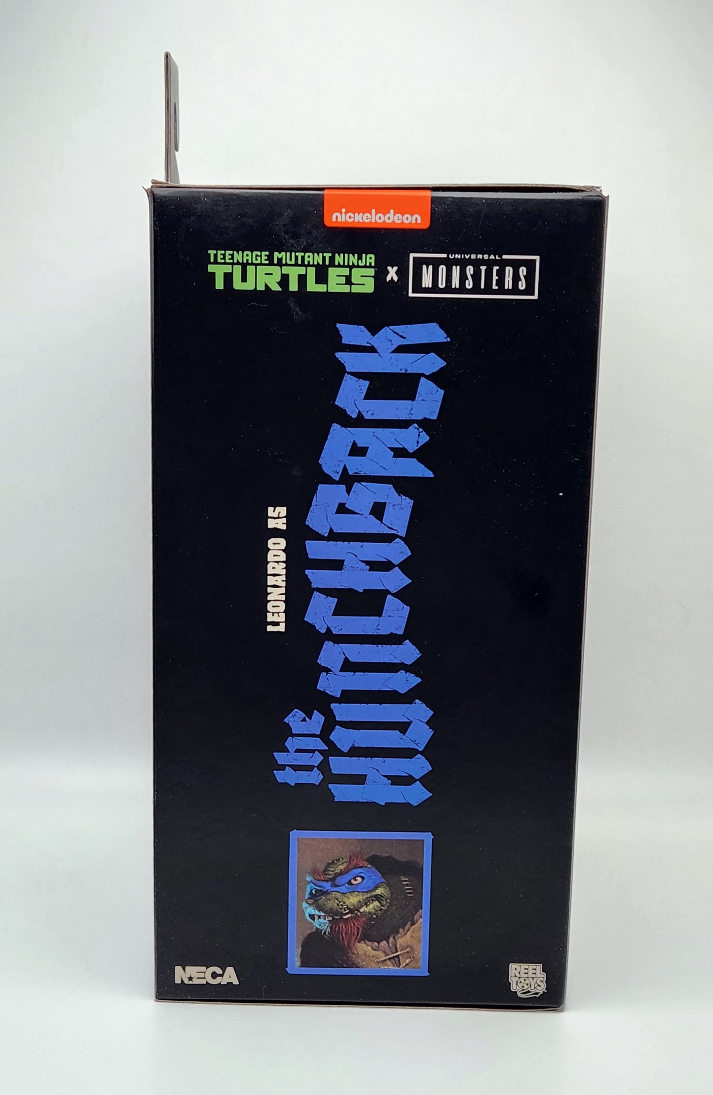 Teenage Mutant Ninja Turtles x Universal Monsters- Ultimate Leonardo as The Hunchback (NECA)