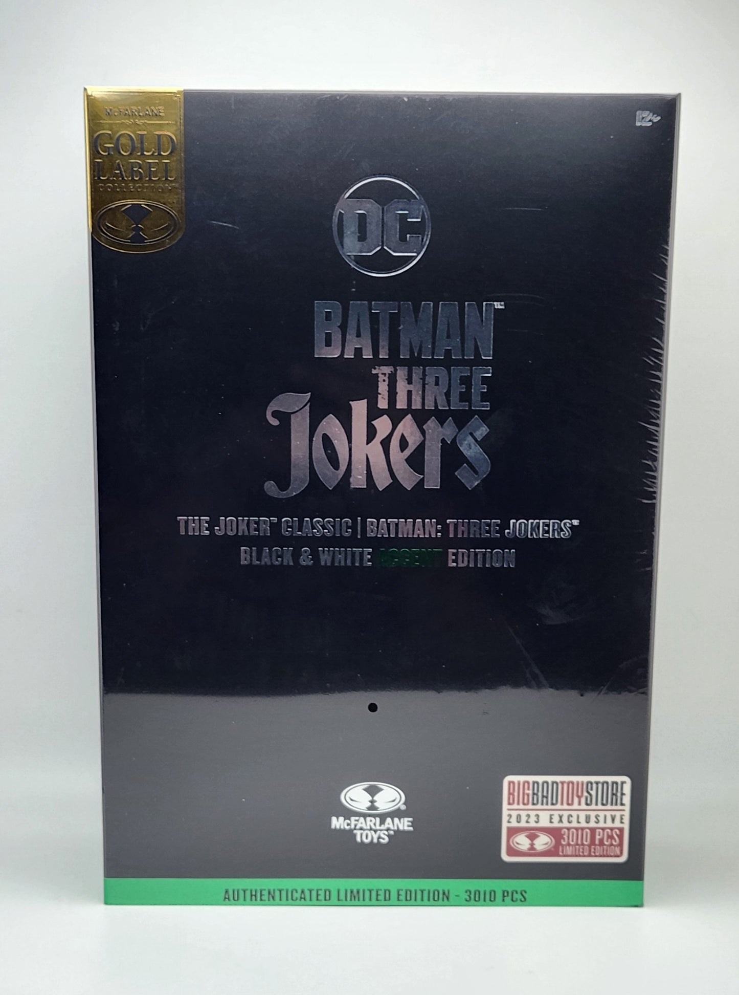 DC Multiverse- Batman: Three Jokers- The Joker (The Criminal) (Limited Black & White Accent Edition) BBTS Exclusive