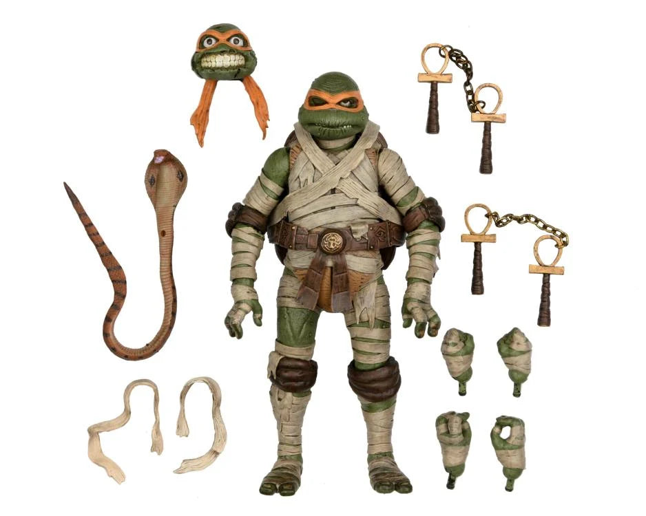 Teenage Mutant Ninja Turtles x Universal Monsters- Ultimate Michelangelo as the Mummy (NECA)